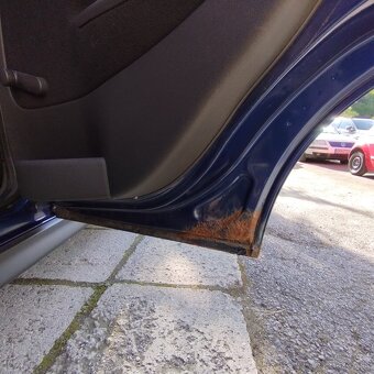 Opel Corsa 1;2 - 6