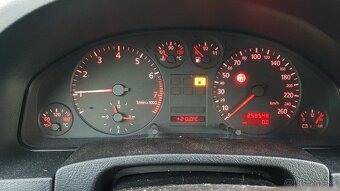 Rozpredam Audi A6 C5 2.8i 4x4 - 6