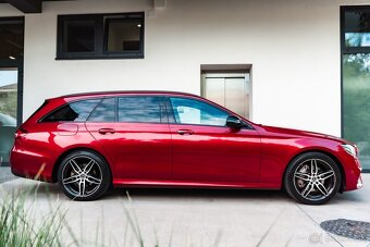 Mercedes-Benz E 220d AMG Line Night Paket Drive Assist + - 6