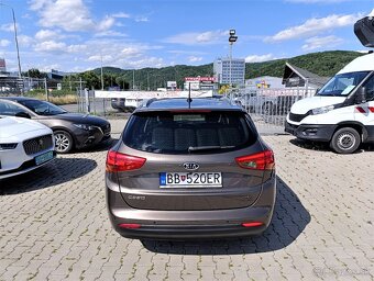 Kia Cee´d SW 1.6 CRDi EX/Gold - 6