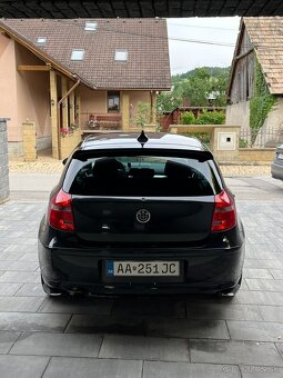 BMW 1 116i – M sport, plná výbava + pneu - 6