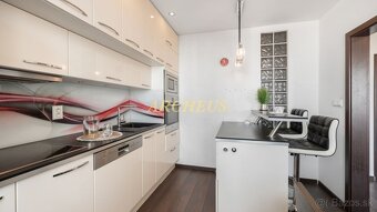 NA PREDAJ 3-IZBOVÝ BYT, BRATISLAVA - PETRŽALKA, BUDATÍNSKA - 6