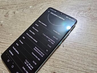 Huawei P30 128gb s krasnym super amoled displejom vdaka comu - 6