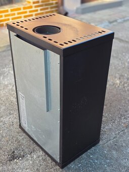 Predám zachovalé  krbové kachle 5kw - 6