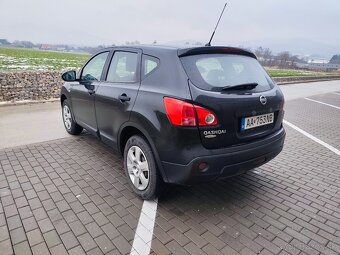 Nissan Qashqai 1.6 - 6