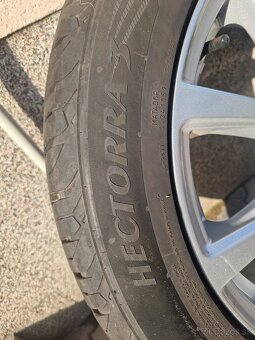 VW, Letna sada pneu na diskoch 215 55 r17 len 7000km - 6