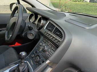 Peugeot 3008 1.6 - 6