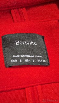 Bershka dámsky kabát - 6