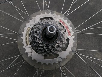 Predám zadné 28" kolesá na bicykel - 6