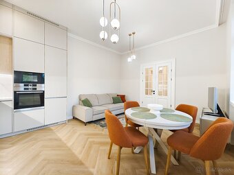 Exkluzívny zrekonštruovaný trojizbový staromestský byt. - 6