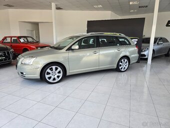 Toyota Avensis Combi - 6
