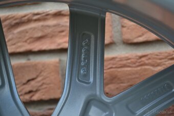 5x108 R18 Hlinikove disky Original Volvo XC40 XC60 - 6
