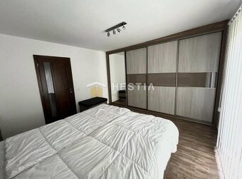 TOP Krásny moderný rodinný dom s garážou, stodolou v Nižnom  - 6