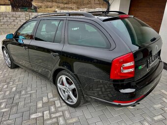 ŠKODA OCTAVIA COMBI RS 2,0TDI - 6