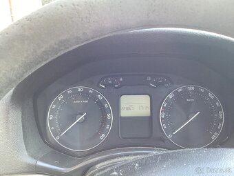 Predám Škoda octavia 2 combi - 6