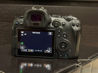 Canon EOS R6 (Mark I) - 6