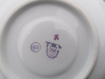 Predám červeno-zlatá porcelánová sada - 6