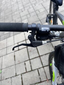 Predám sivý bicykel Rockrider, používaný minimálne - 6