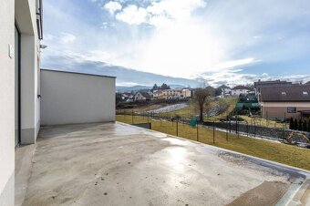 NA PREDAJ MODERNÝ 5i podpivničený RD s veľkou terasou Trnkov - 6