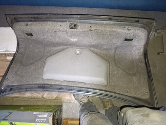 BMW e34 kufor - 6
