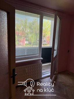 Na predaj veľký 2-izbový byt s balkónom na Podzámskej ulici - 6