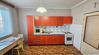 Na predaj rodinný dom s veľkou záhradou - 6
