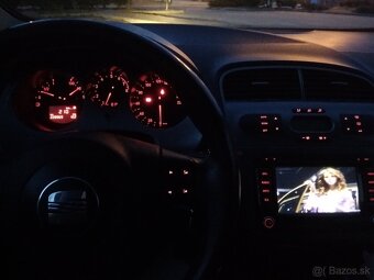 Seat Altea 1.6 + LPG pojazdný s vadou motora - 6