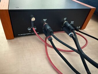 Pro-Ject Phono Box DS2 gramo zos – MM/MC, orech drevo - 6