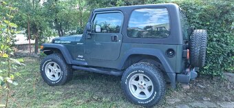 Predám Jeep Wrangler 4L automat. - 6