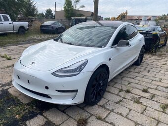 Tesla 3 Perfomance 4WD Dovuz Italia - 6