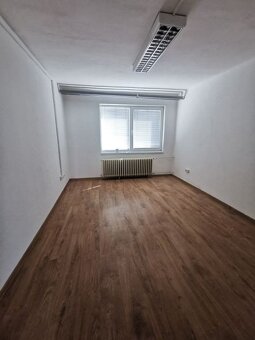 Na prenájom sklad na Strojníckej ul. v Prešove - 6