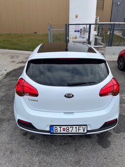 Kia ceed 1.4i panorama gold - 6