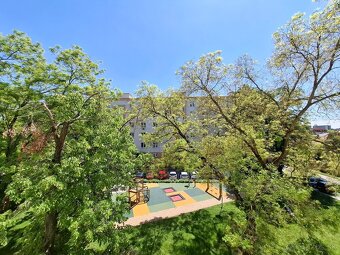 Novozrekonštruovaný 2,5 izbový byt - 6