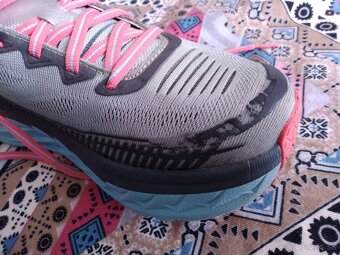 Botasky HOKA - 6