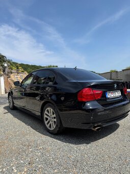 BMW E90 318i Lci - 6