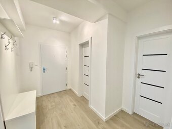 Predáme 3 izb. byt, Žilina - Vlčince, Nové Vlčince, 2x garáž - 6
