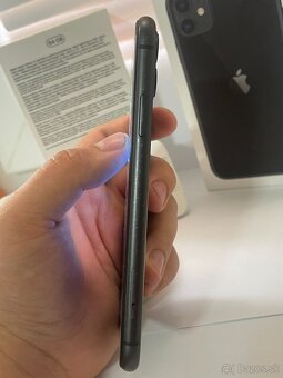 iPhone 11 – 64 GB | 94 % zdravie batérie | Výdrž celý deň - 6