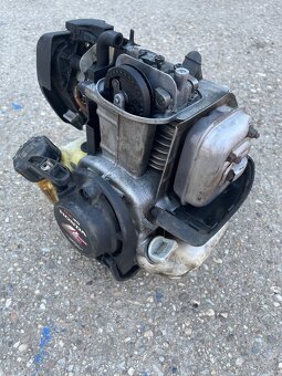 Predám štvortaktný motor HONDA GX 35 - 6
