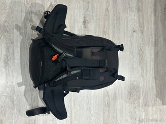 Lowepro Vertex 300AW - 6