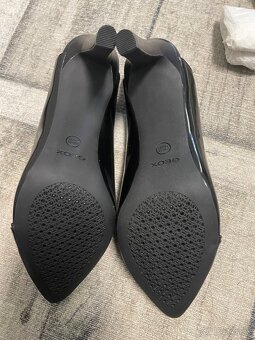 Čierne lesklé lodičky - 6