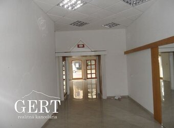 Liptovský Mikuláš- obchodné priestory do nájmu. - 6