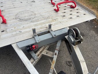 Predám hliníkový autoprepravník Gromex 2700 kg - 6