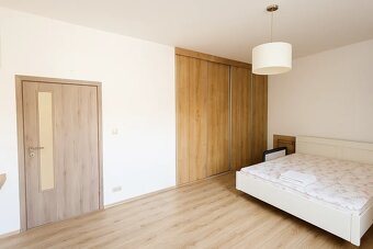 Prenájom krásny 3 izb.ul. Krátka Nitra, centrum. - 6