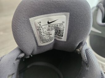 Nike Performance Revolution 5 42.5 - 6