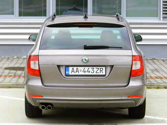 Škoda Superb Combi 2.0 TDI CR 140k Elegance DSG - 6