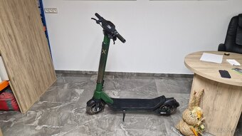 elektrická kolobežka - 6