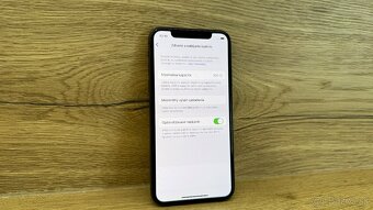 Apple iPhone XS 64GB - 6
