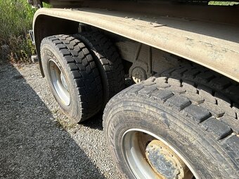 TGS 41.520 8x6 BB CH Trojstranný vyklápač - 6