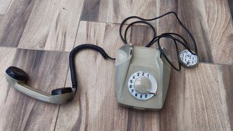 Prodám telefon z roku 1976 - 6