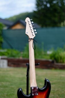 Elektrická gitara Blond STR-1 SB - 6
